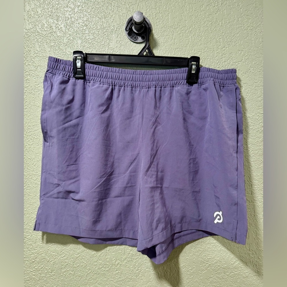 Peloton Lavender Activewear Shorts L mens
